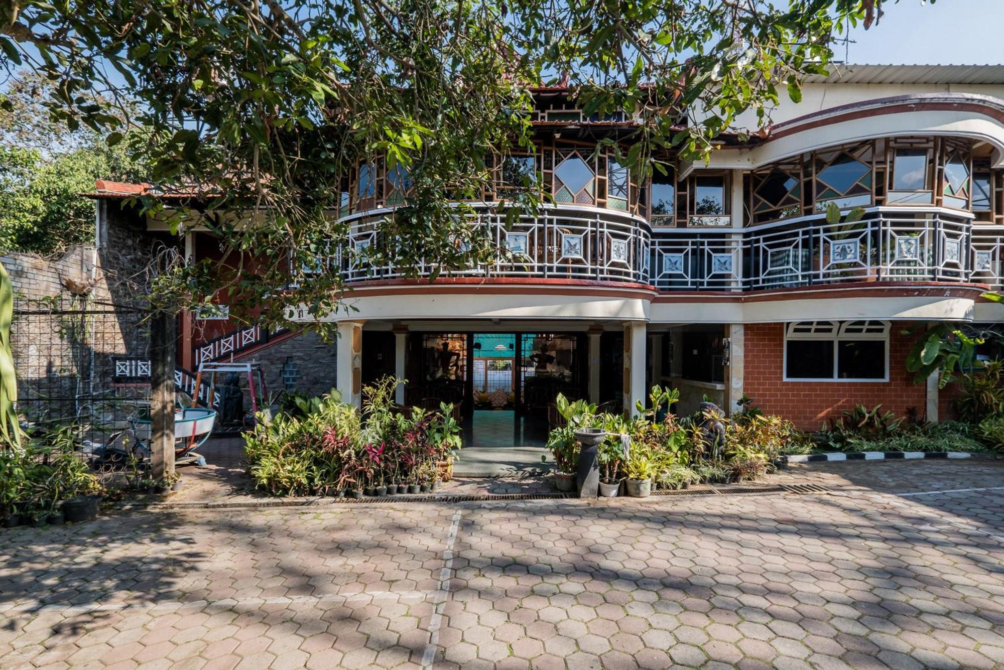 Urbanview Hotel Near Jatim Park 1 By Reddoorz Batu  Kültér fotó